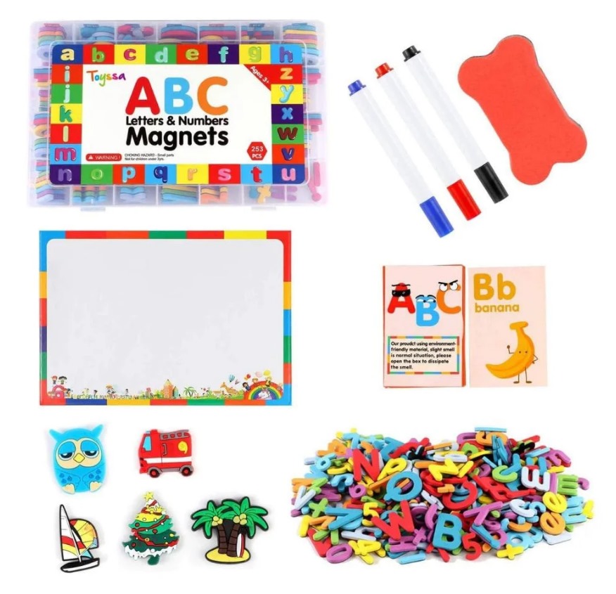 MALETA LETRAS IMANTADAS CON PIZARRA X 253 PIEZAS